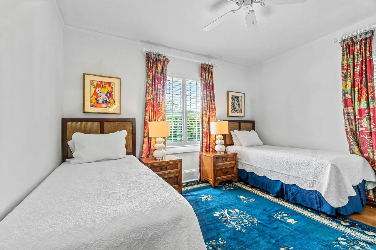 024-263ParkAvenue-PalmBeach-FL-33480-SMA