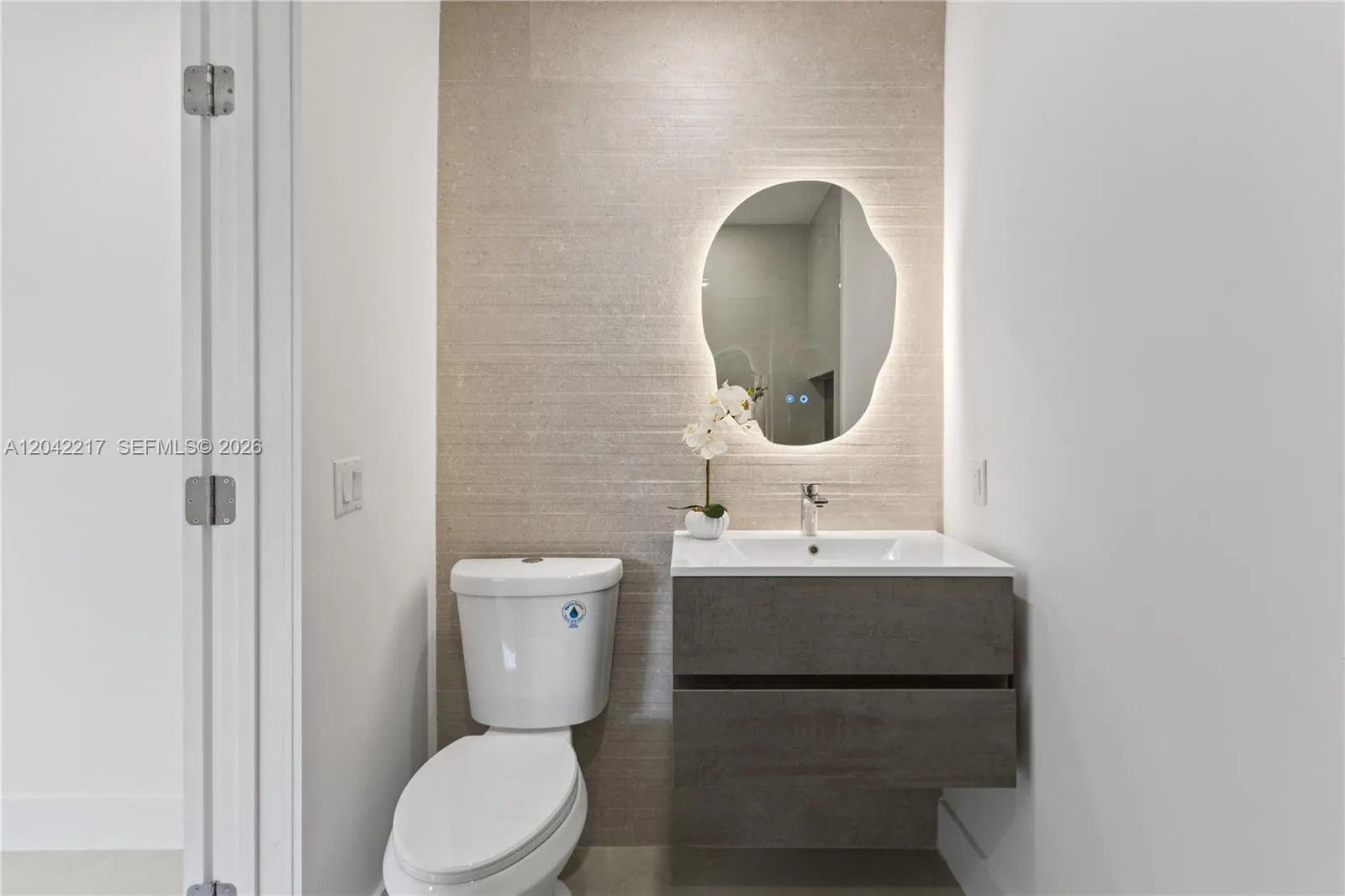 Photo 48