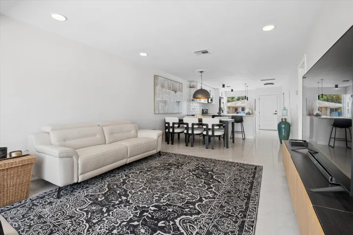 08-Mamone-13725 Flora Pl #C-8