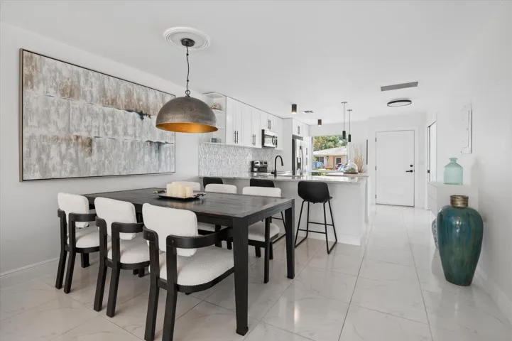 09-Mamone-13725 Flora Pl #C-9