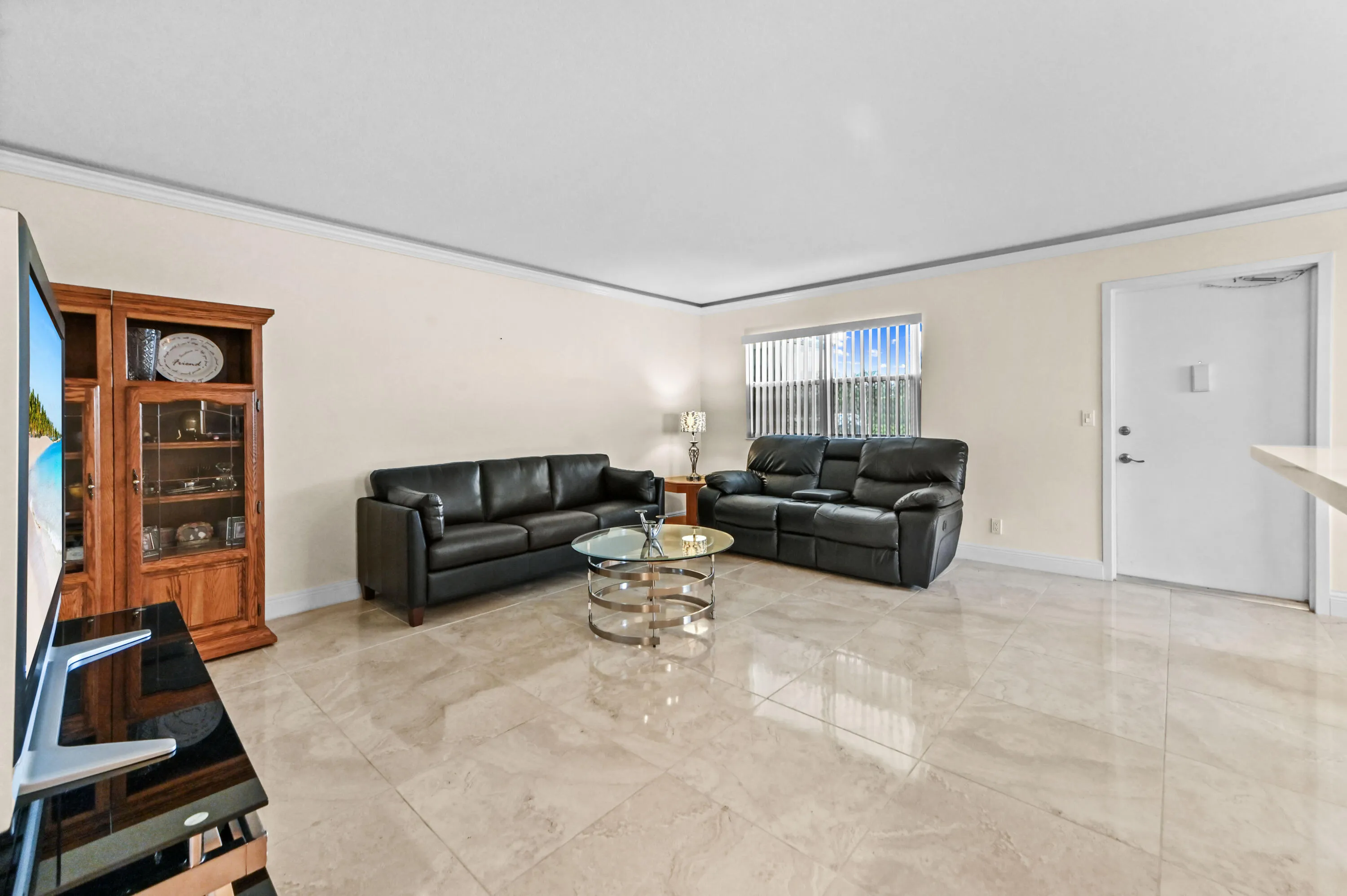 07 Living room 02