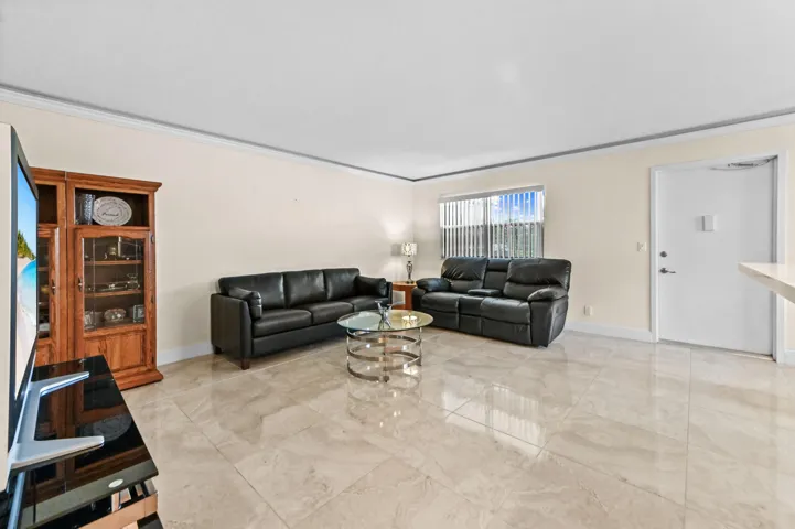 07 Living room 02