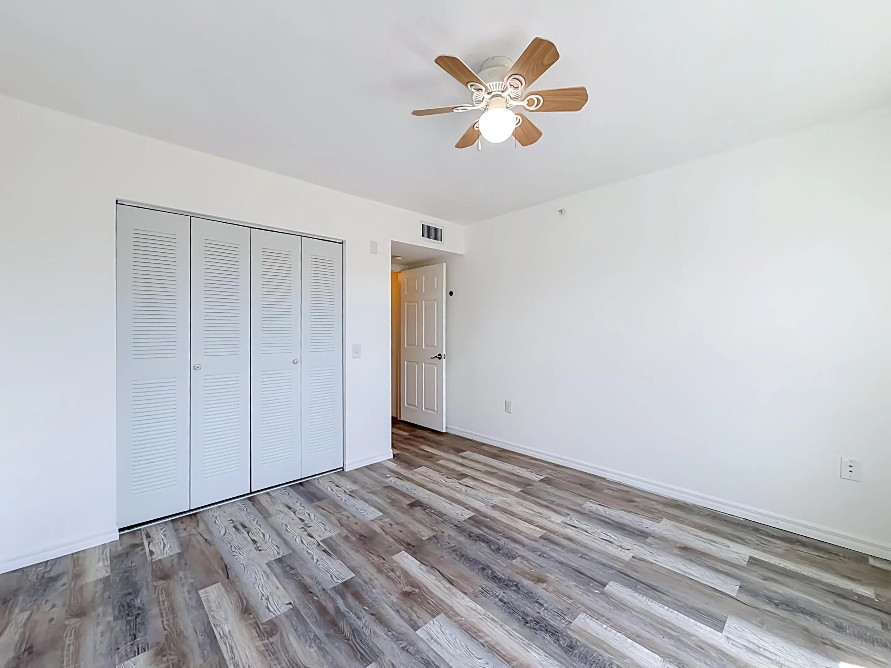 1119 Villa Circle-41