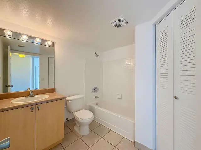 1119 Villa Circle-46