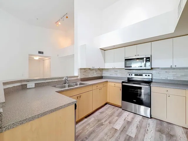 1119 Villa Circle-18
