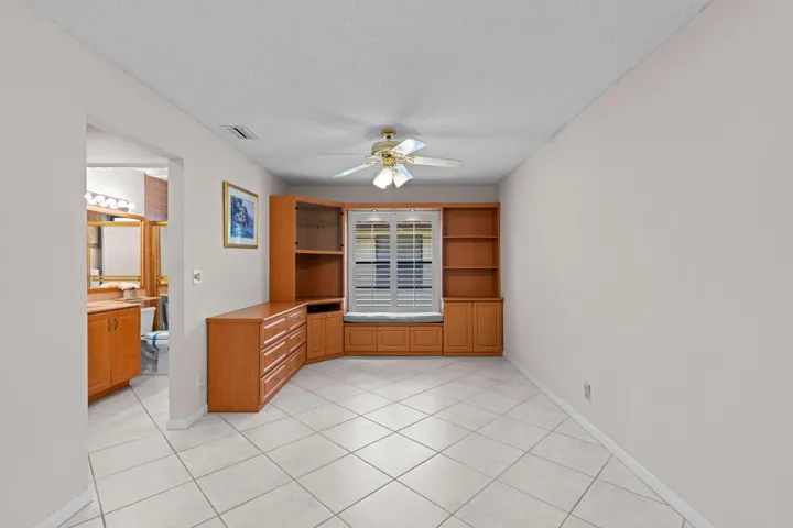 Den/ Potential 3rd Bedroom