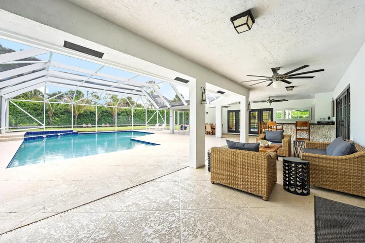 Large Covered Lanai
