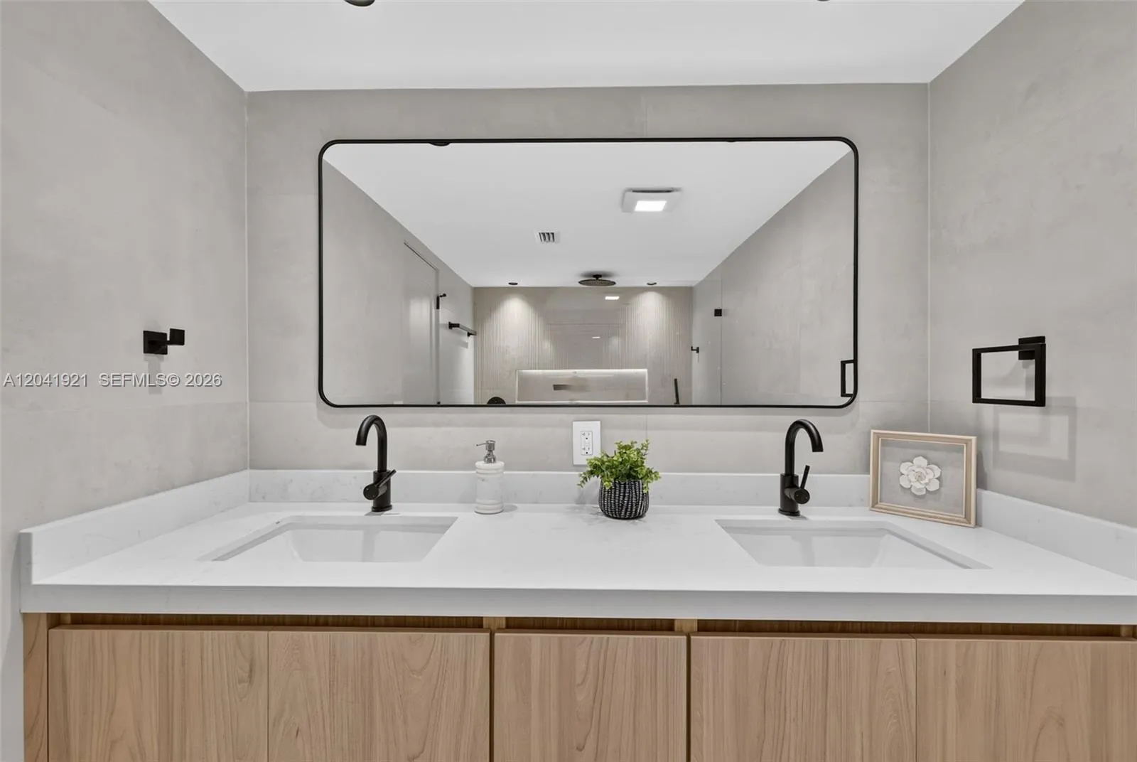 Property photo 50