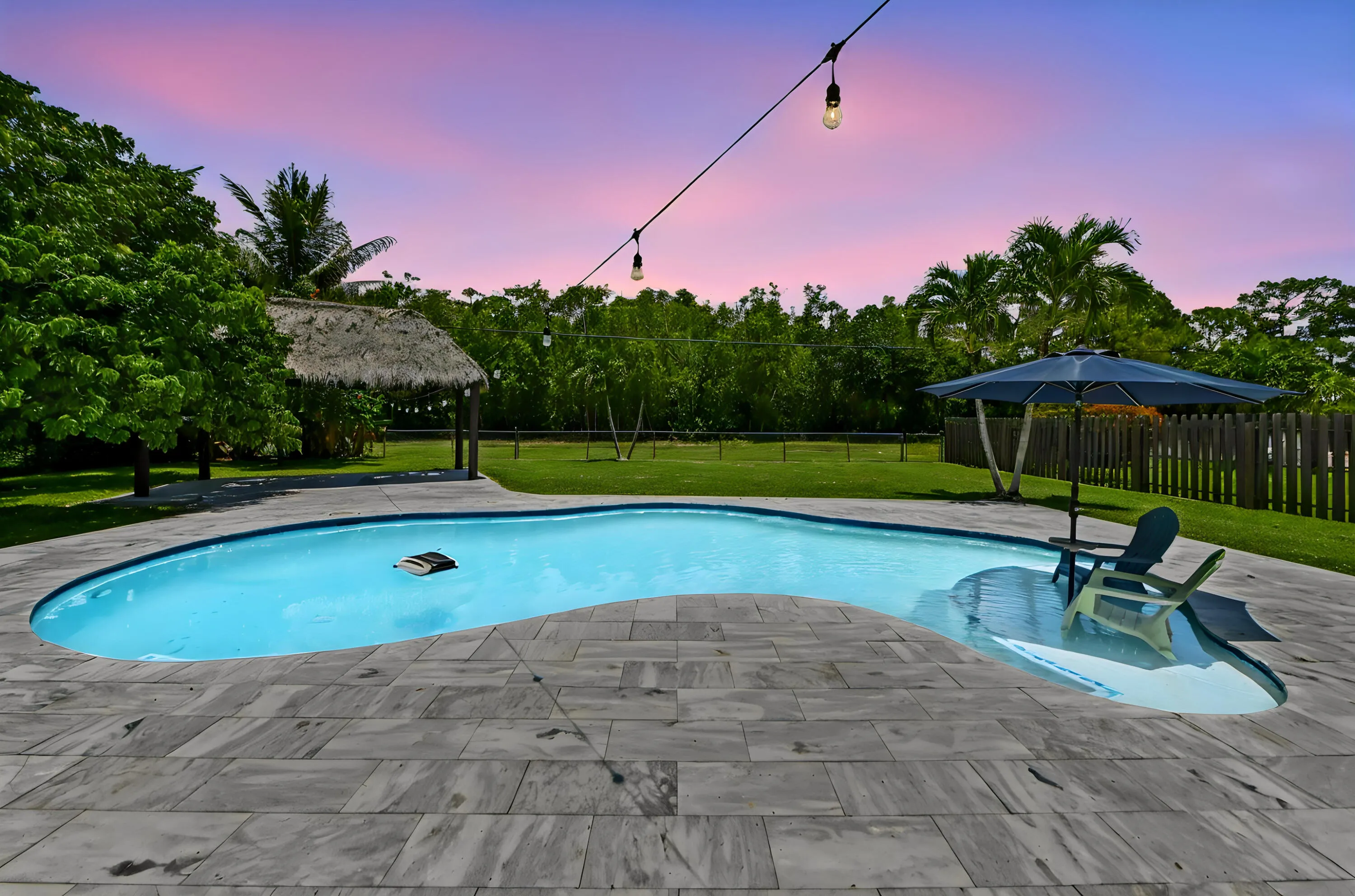 29-Pool-04_TW