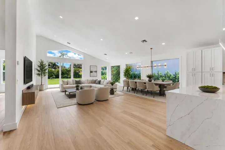 VIRTUALLY STAGED LIVING - PICTURES COMING SOON