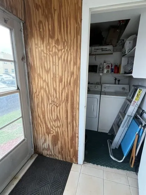 W/D closet in Enclosed Patio