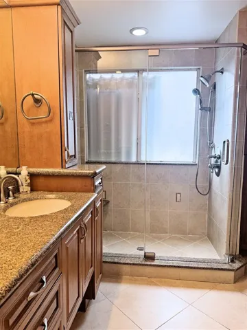 PrimaryBathShwr
