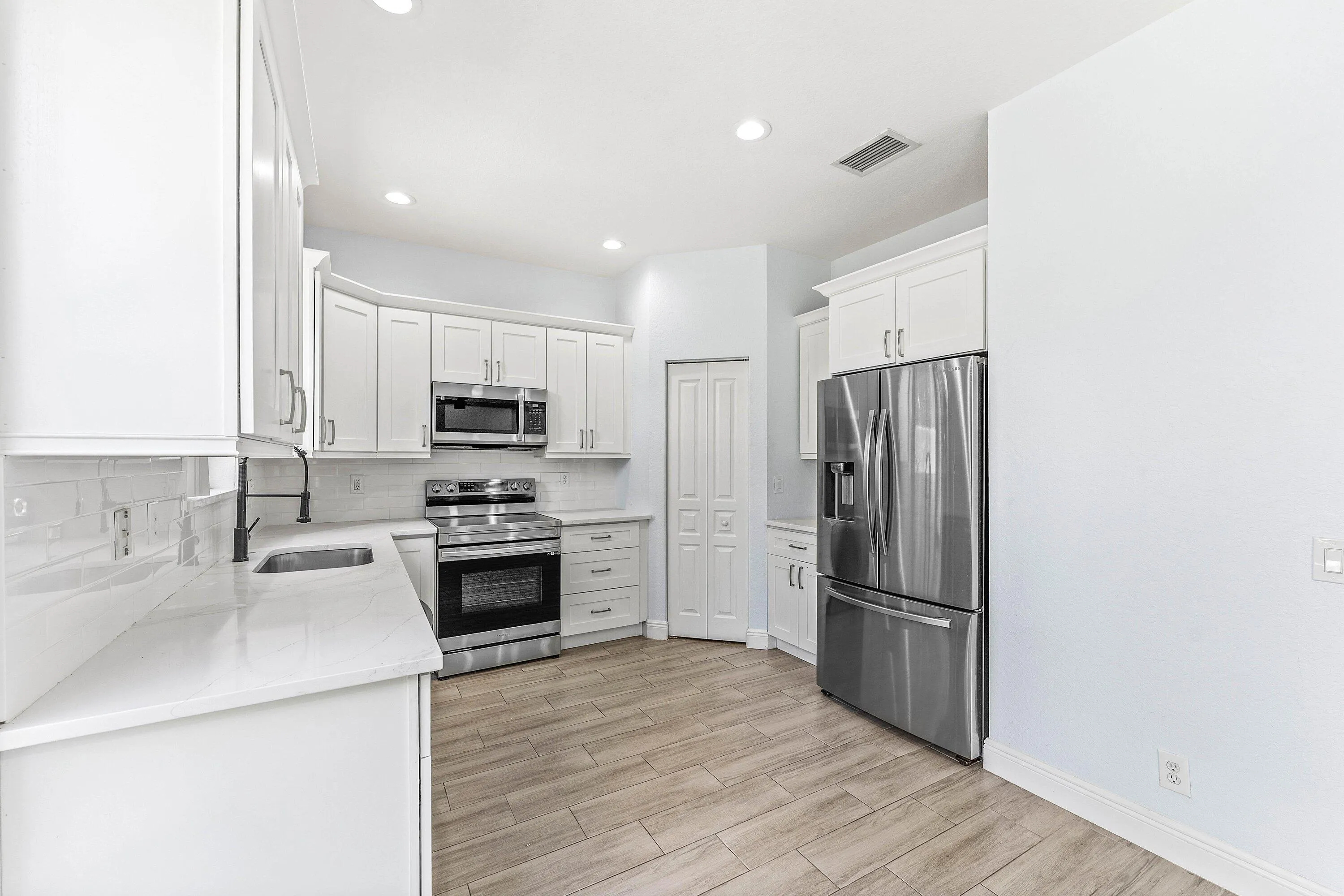 010-5477QueenshipCourt-Greenacres-FL-334