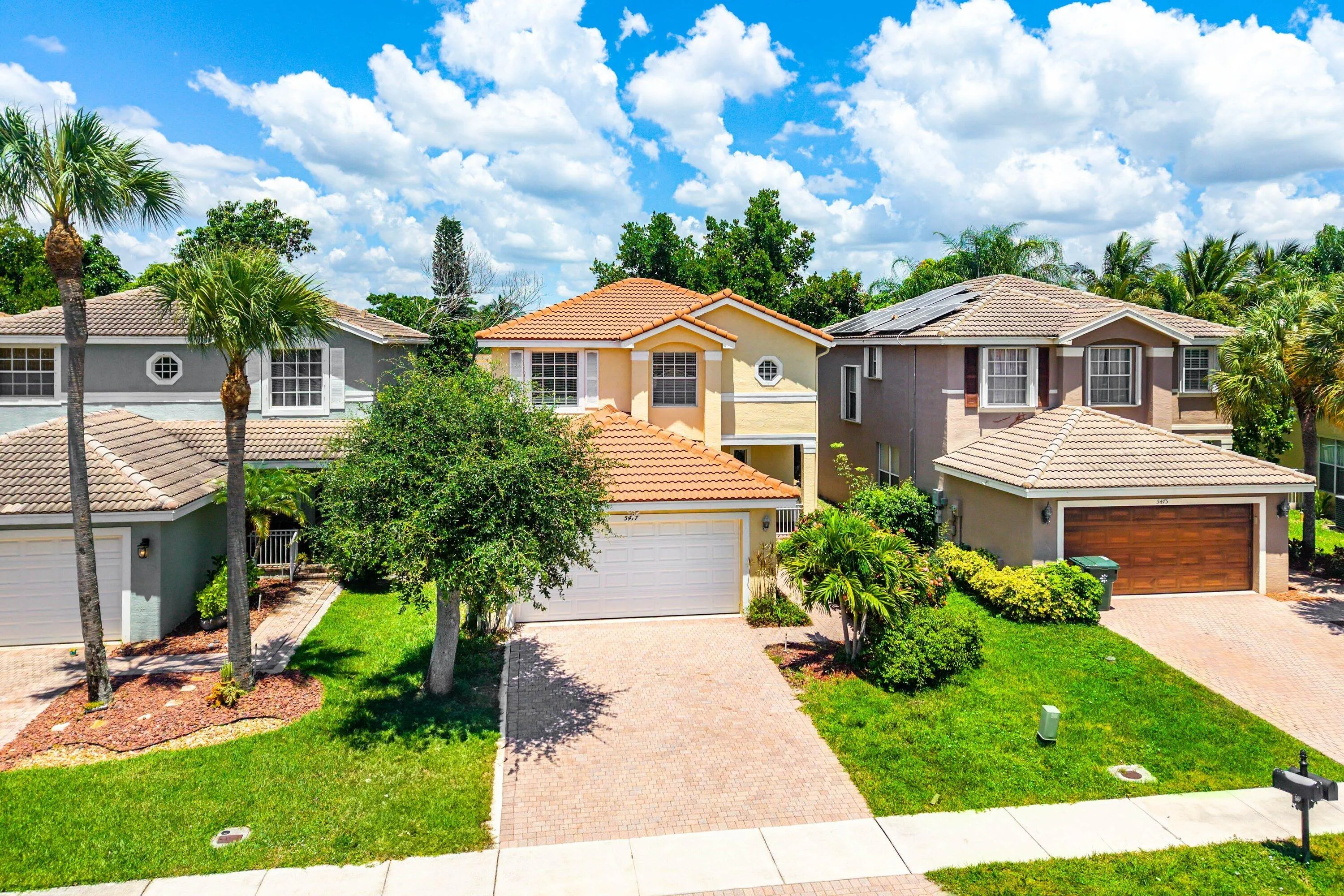 035-5477QueenshipCourt-Greenacres-FL-334