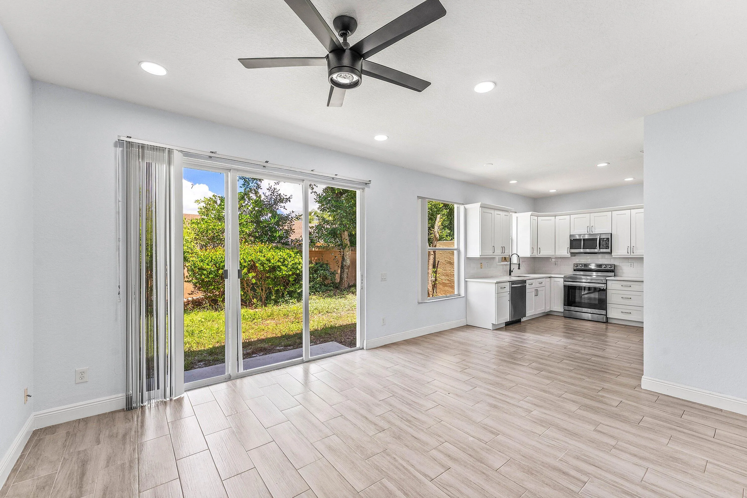 015-5477QueenshipCourt-Greenacres-FL-334