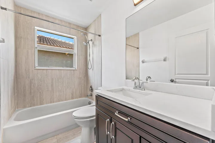 020-5477QueenshipCourt-Greenacres-FL-334