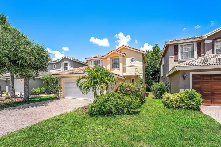 002-5477QueenshipCourt-Greenacres-FL-334