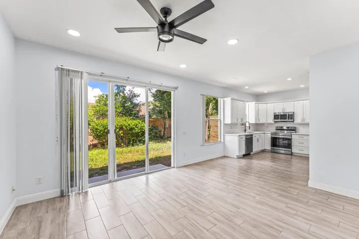 015-5477QueenshipCourt-Greenacres-FL-334