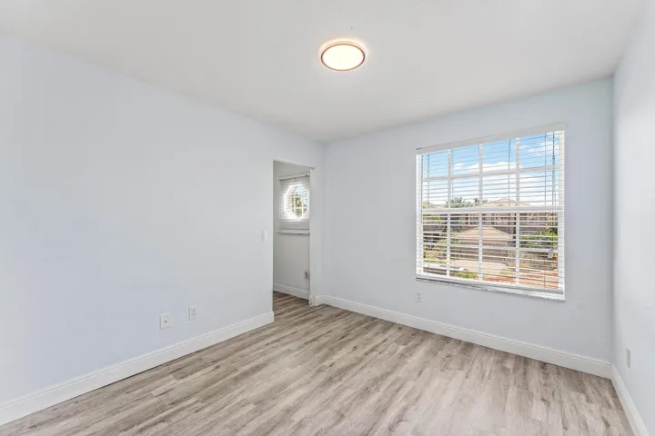 022-5477QueenshipCourt-Greenacres-FL-334