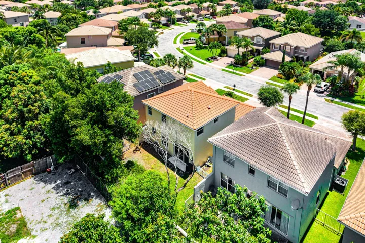038-5477QueenshipCourt-Greenacres-FL-334