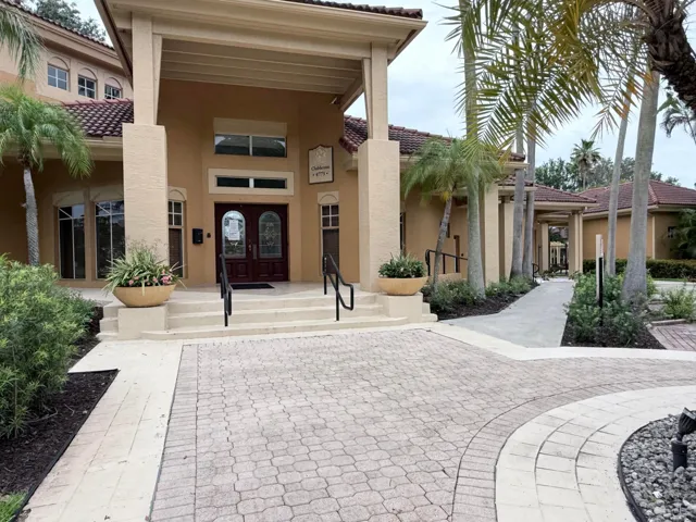 clubhouseview-H