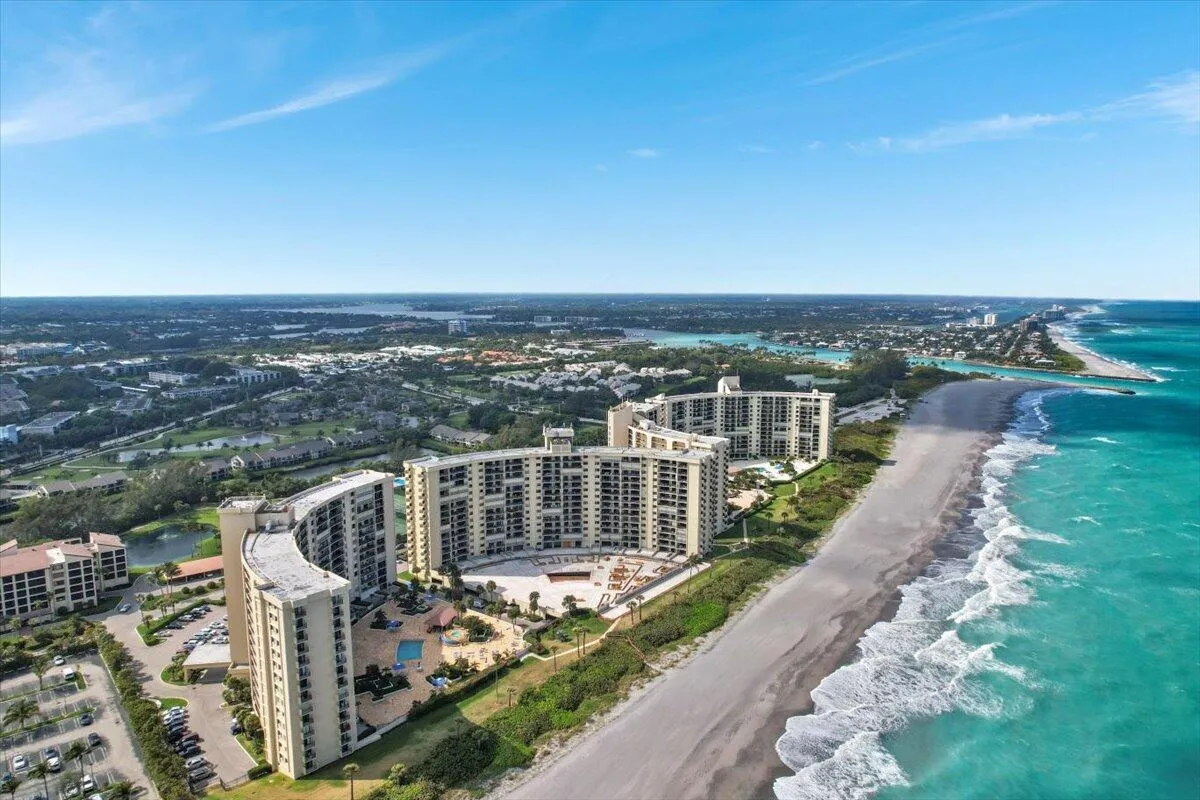 Aerials of Ocean Trail & Jupiter Beach