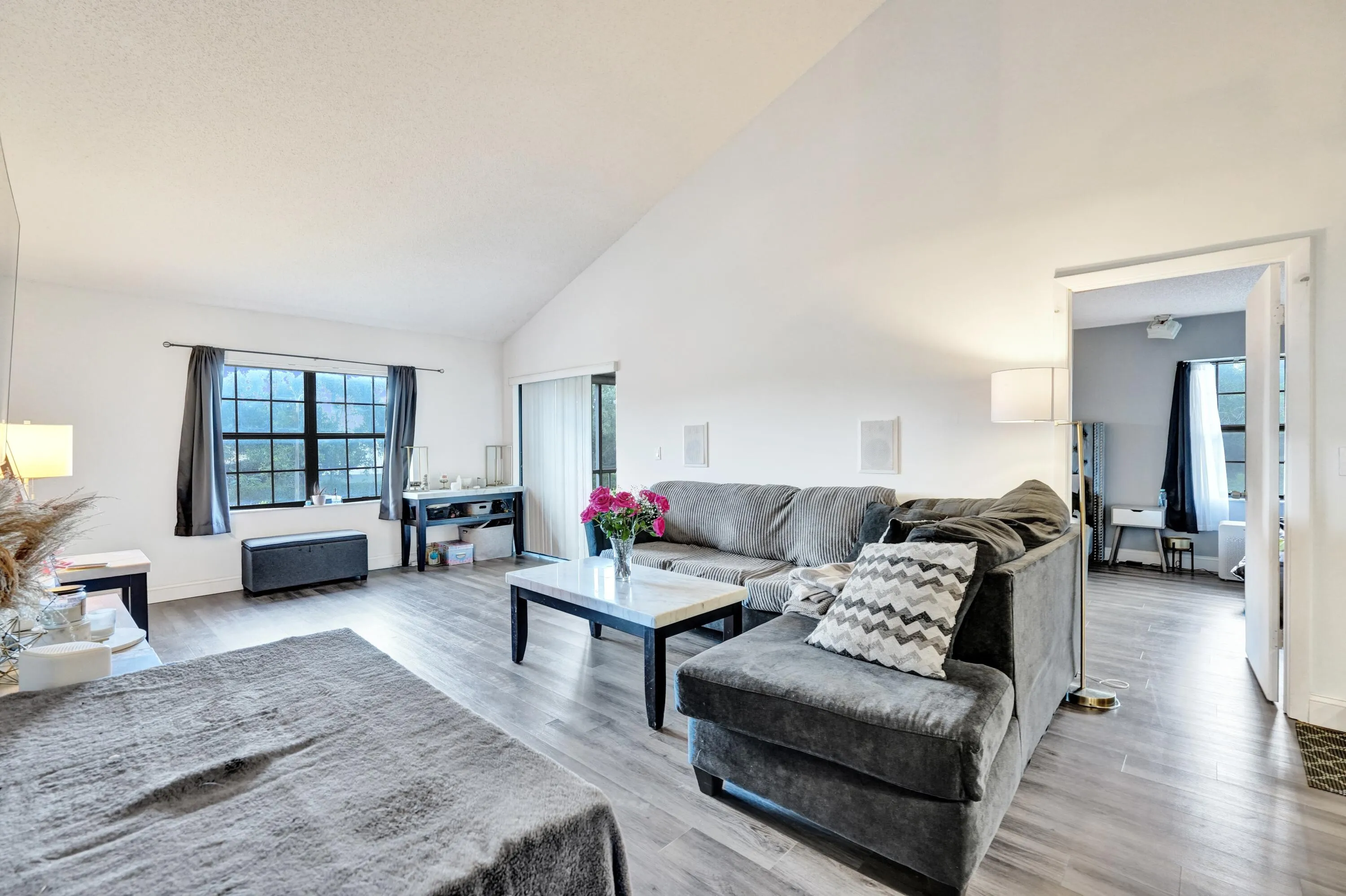 Living room2