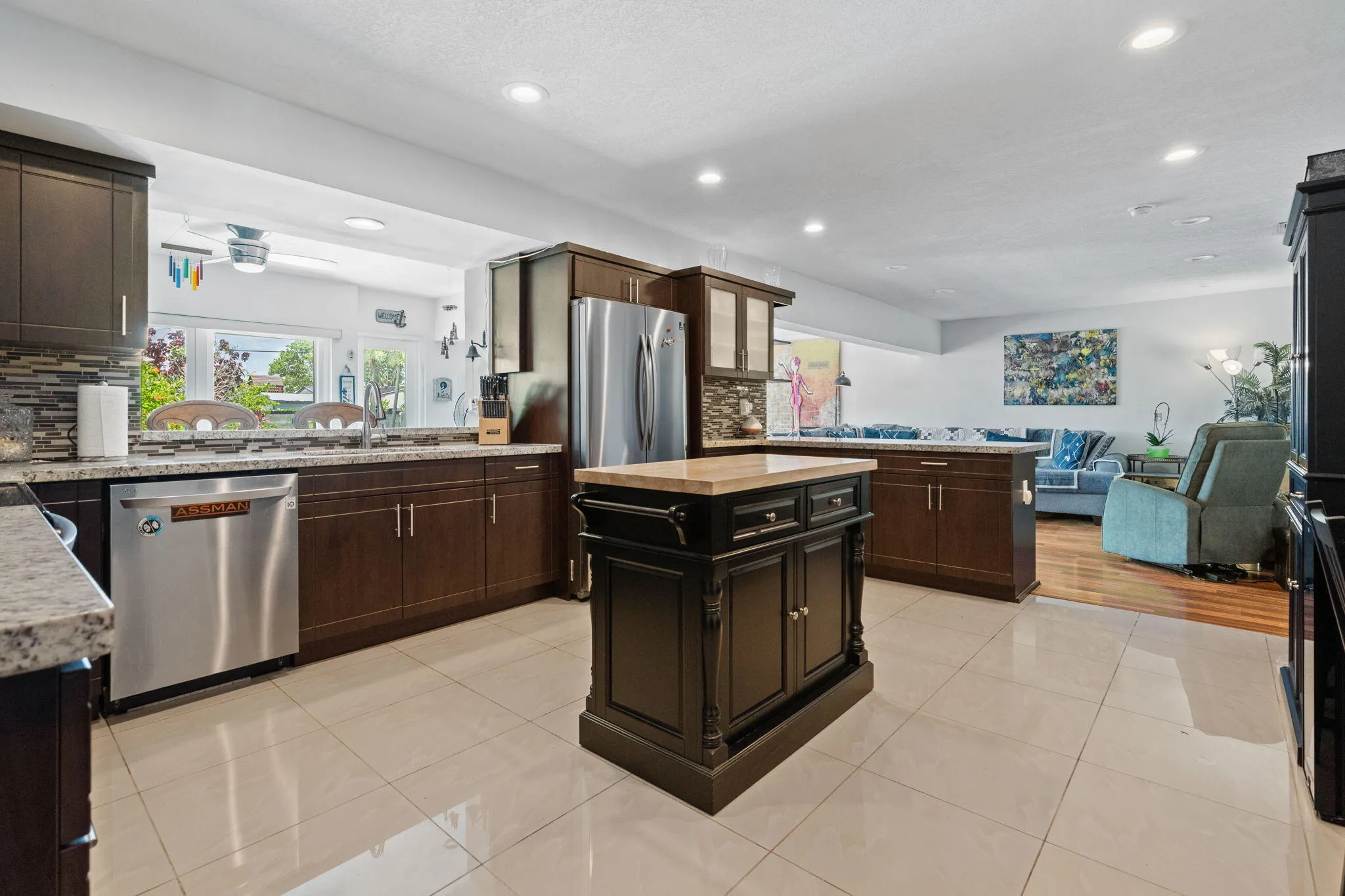 13-web-or-mls-4921-jackson-st