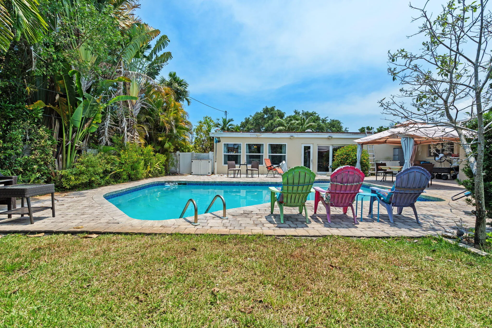 28-web-or-mls-4921-jackson-st