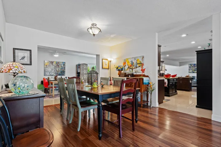 11-web-or-mls-4921-jackson-st