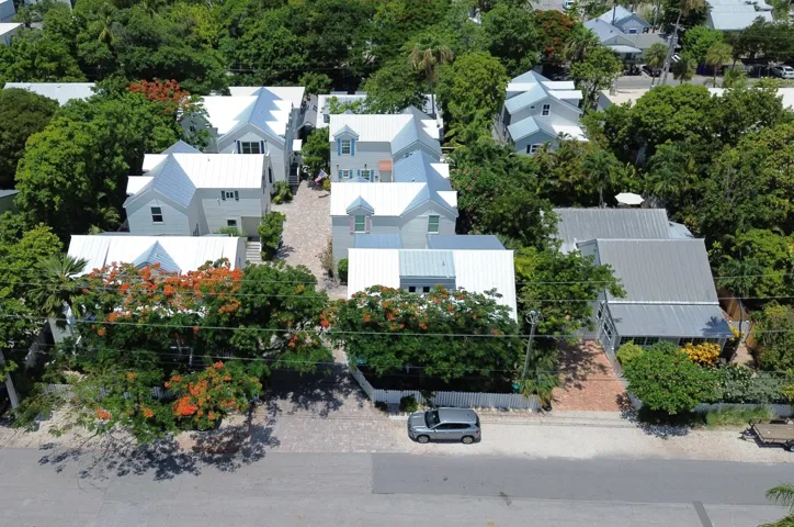 1316 Royal St location