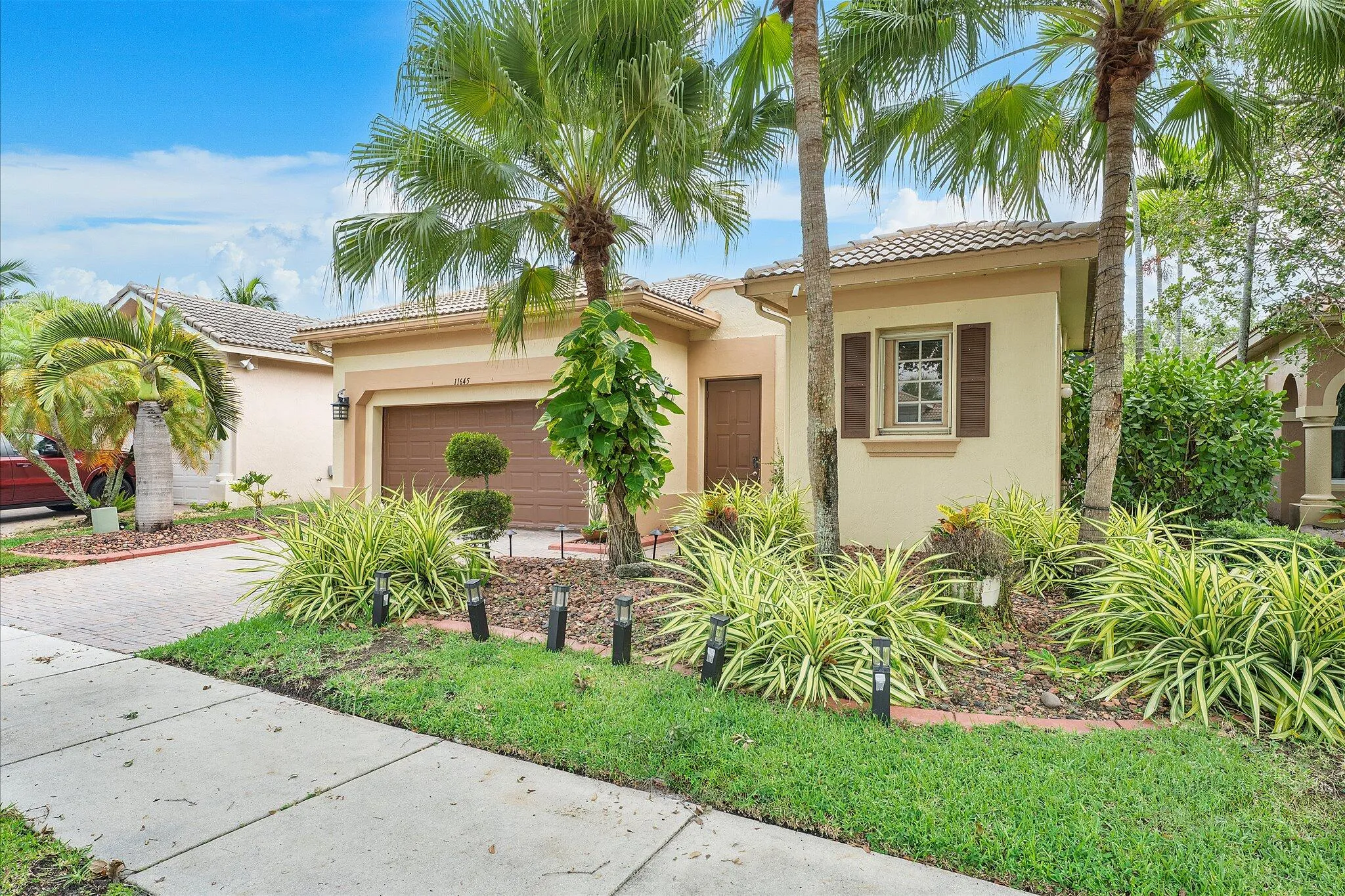 04-11645 NW 71st Place_004