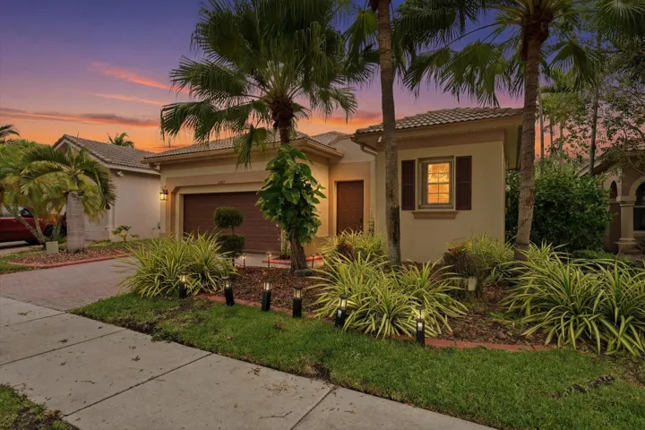 62-11645 NW 71st Place_twilight_062