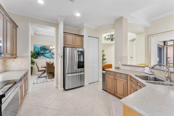 05-11645 NW 71st Place_005