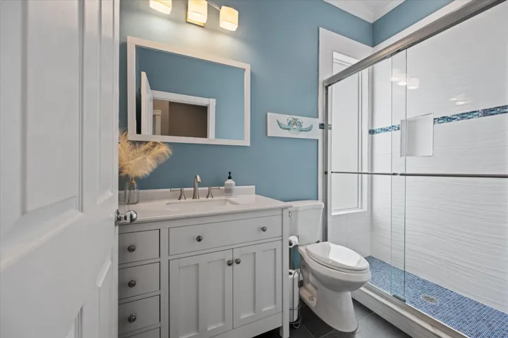2nd Bathroom