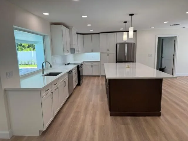 Beautiful large island installed 2026.