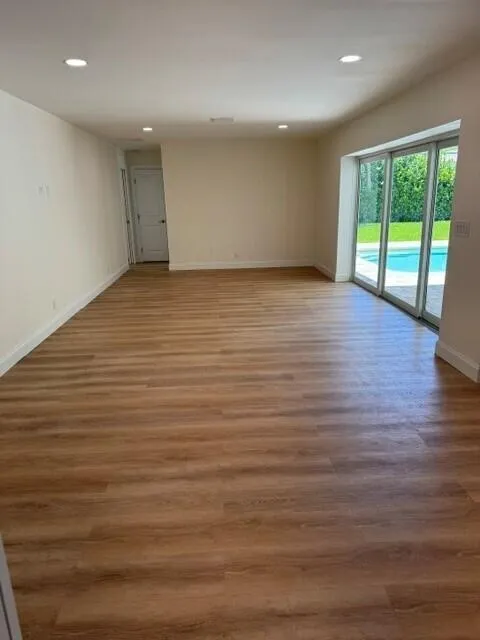 Living room flooring/lighting/painting 2025-2026.