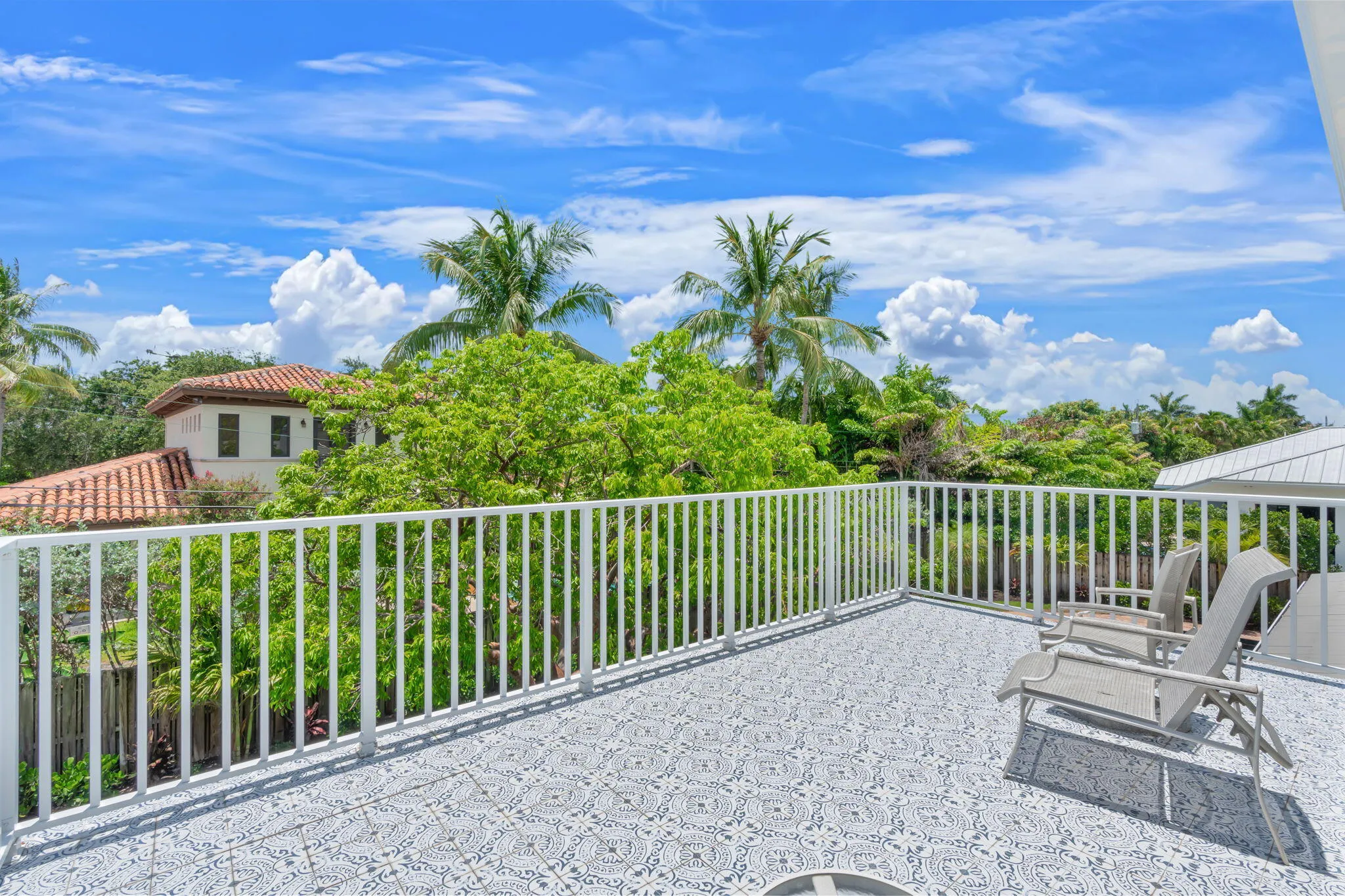 53-web-or-mls-1716 Middle River Dr, Fort