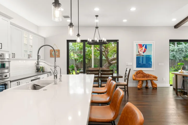 63-web-or-mls-Reshoot 1716 Middle River