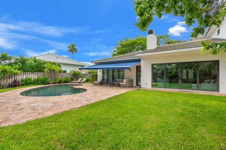 69-web-or-mls-Reshoot 1716 Middle River