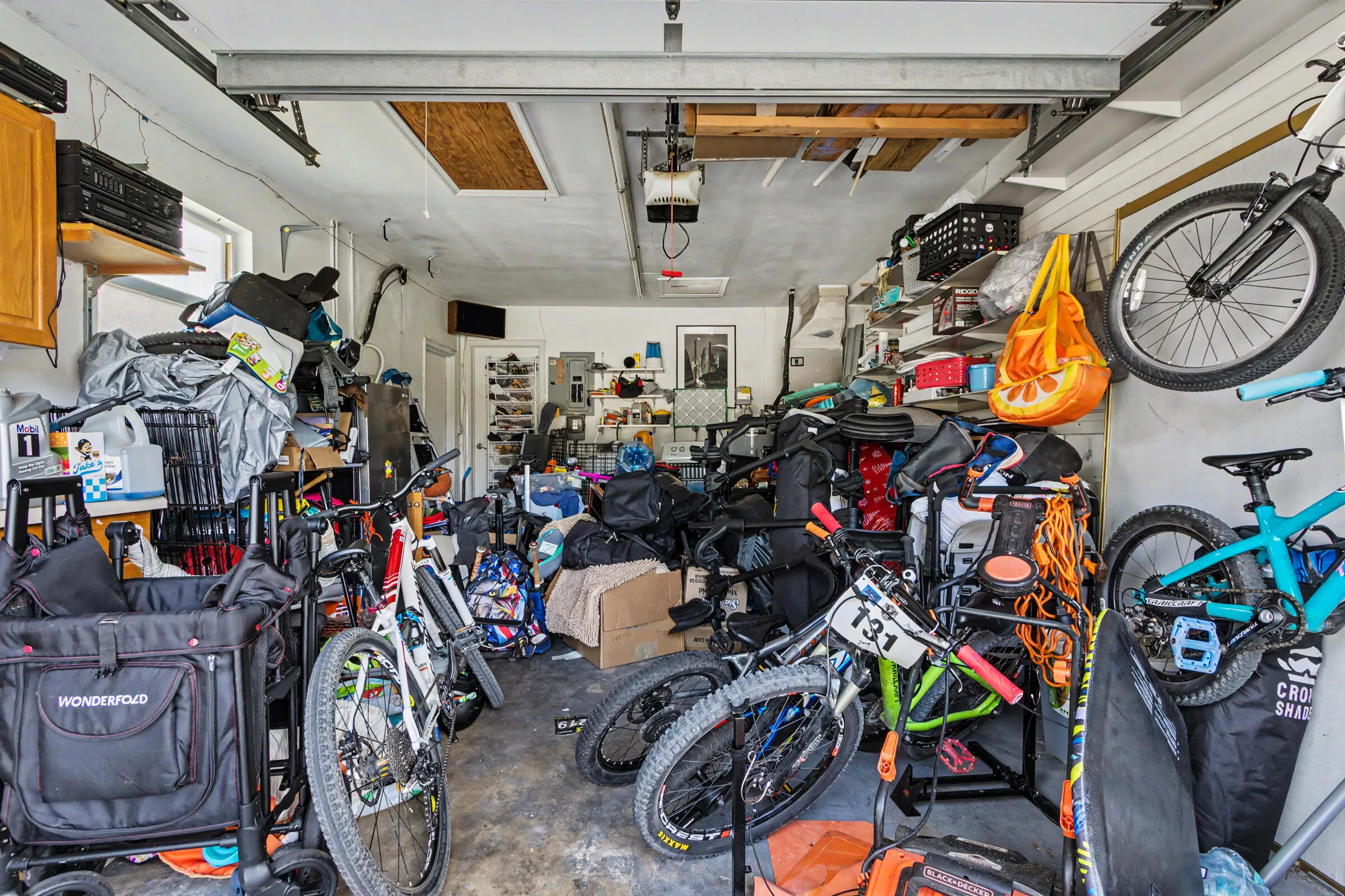 1 Car Garage