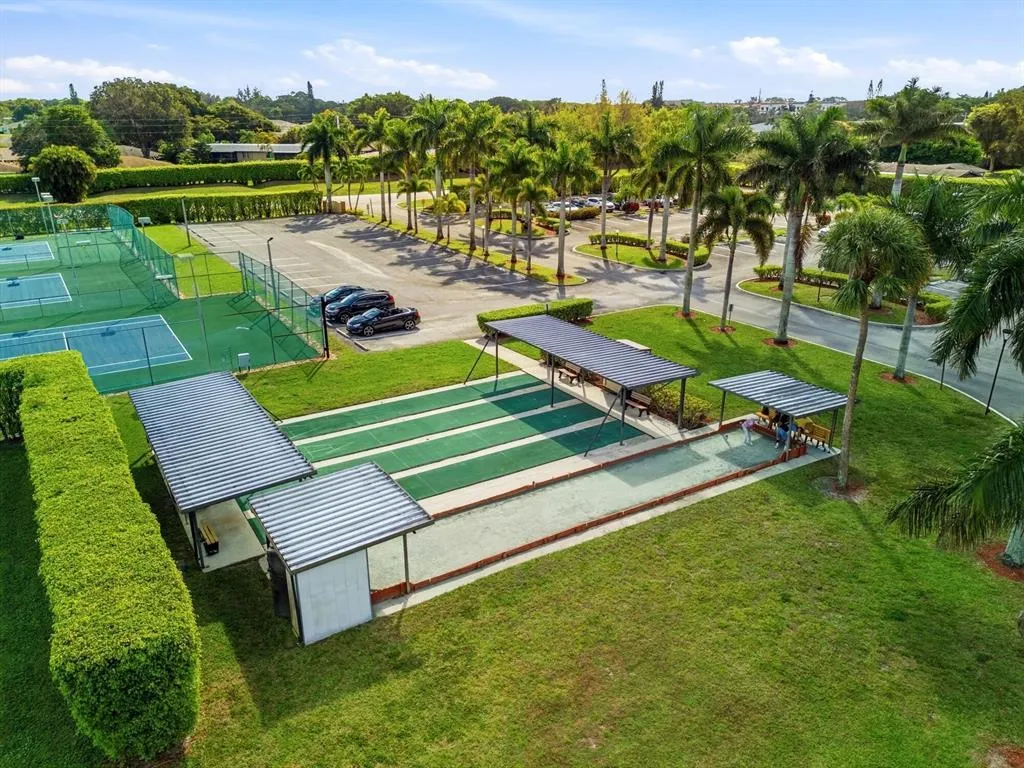 shuffle and tennis