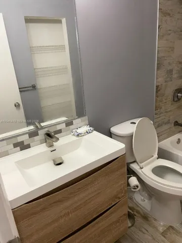 Upstairs Bathroom