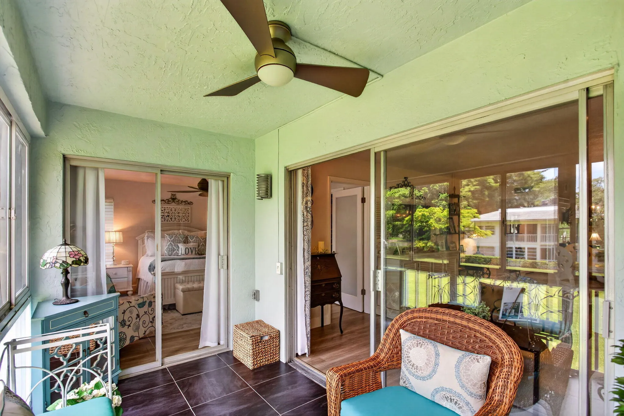 ENCLOSED FLORIDA ROOM