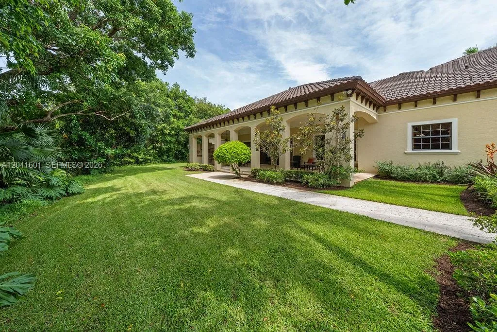 Property photo 44