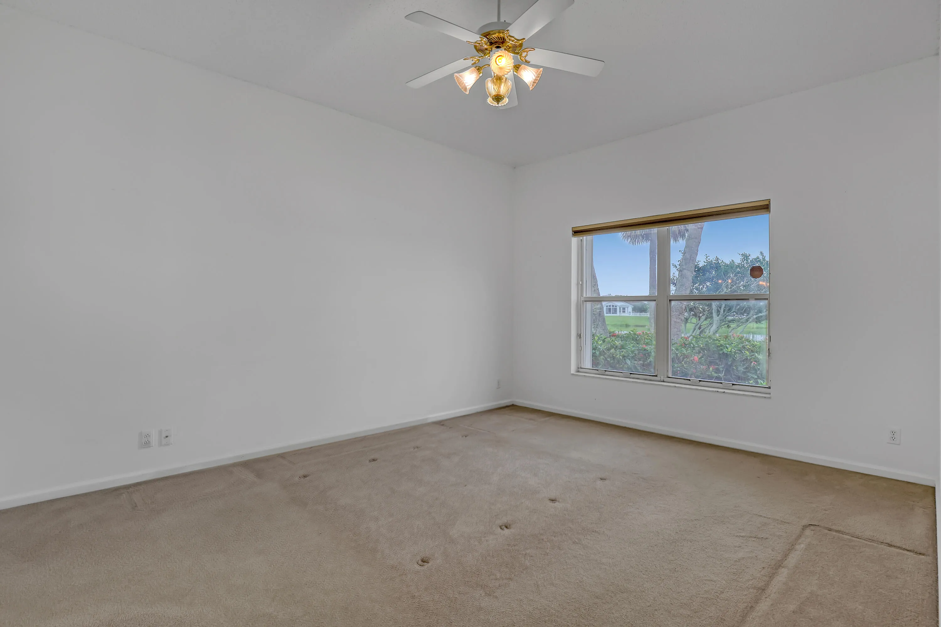 Second bedroom