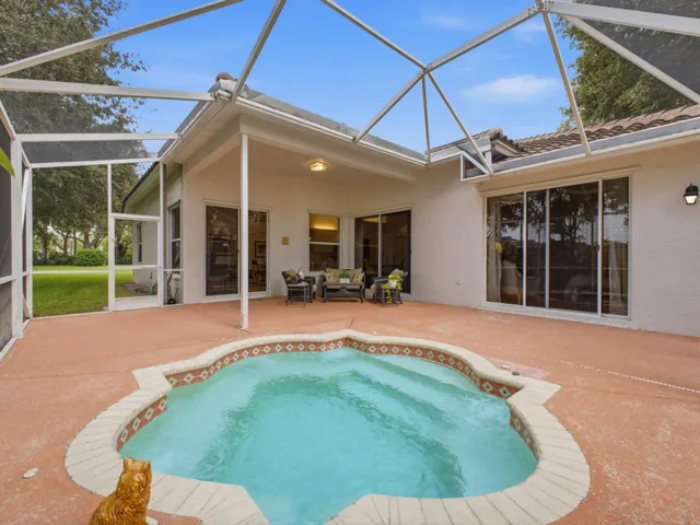 SPA Covered Patio