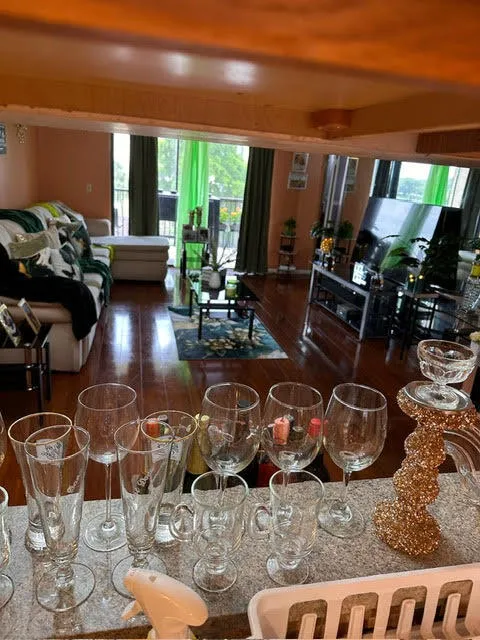Living room 4 6575