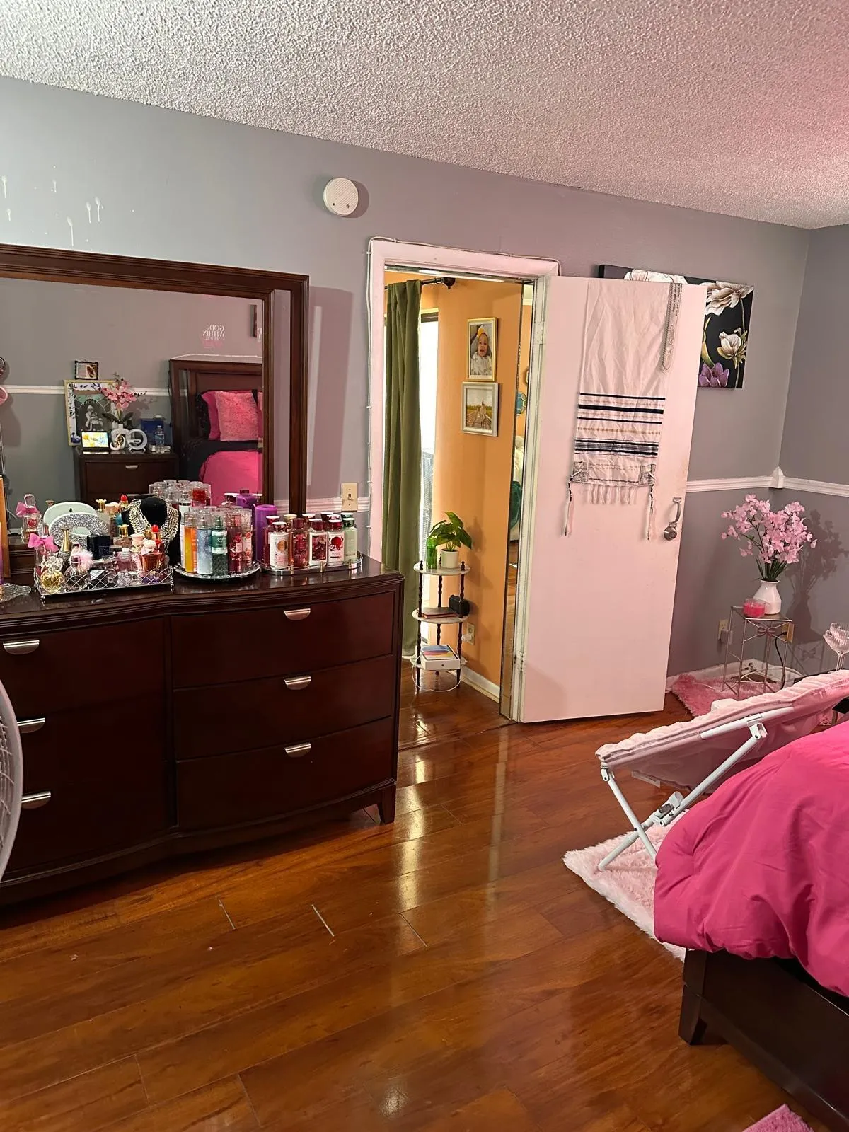 Master bedroom 6575