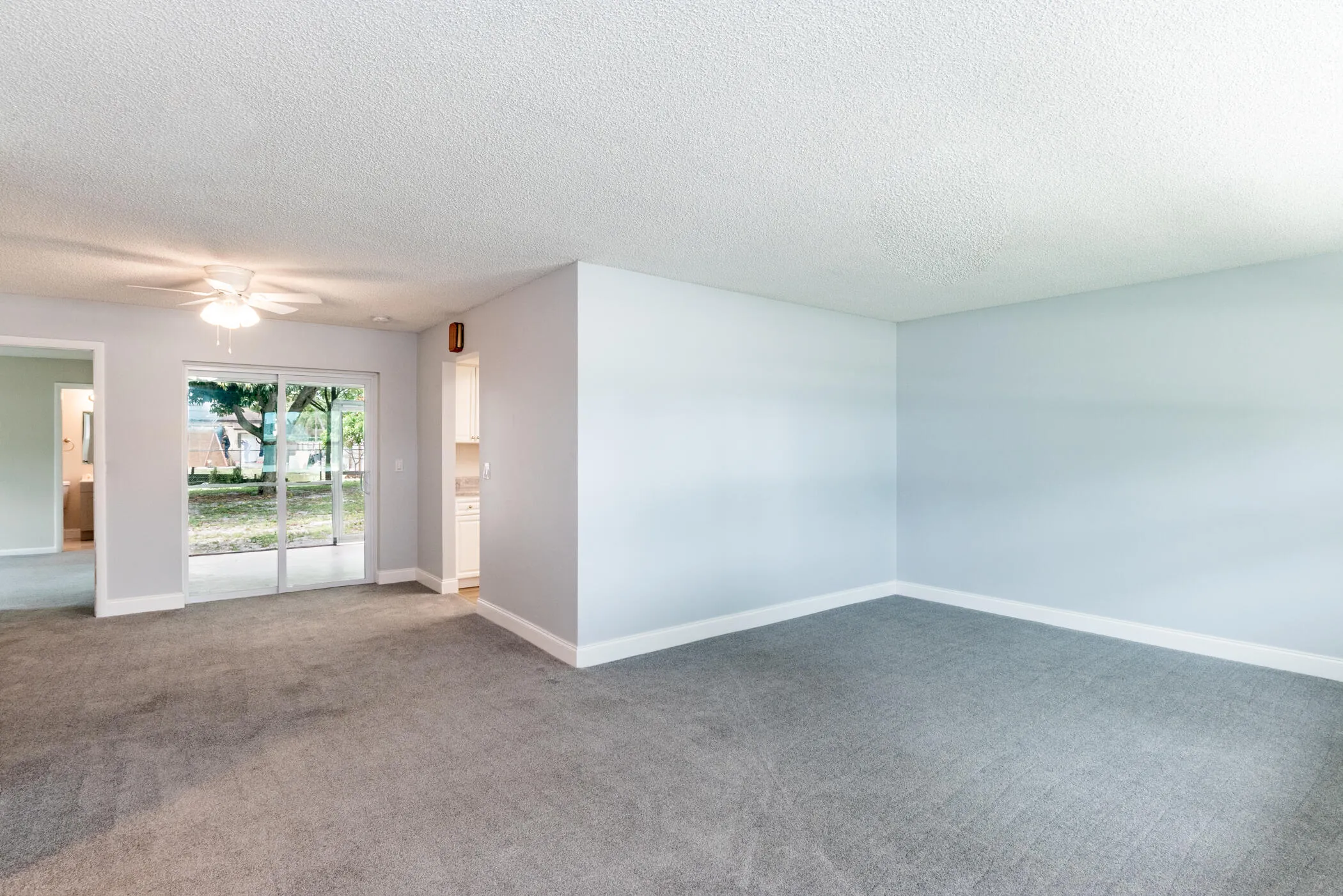 © Clark-308 Park Ave-001